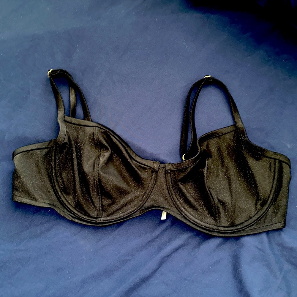NWT Victoria Secret “Pink by Frankie’s” Black Cola Underwire Bikini Top